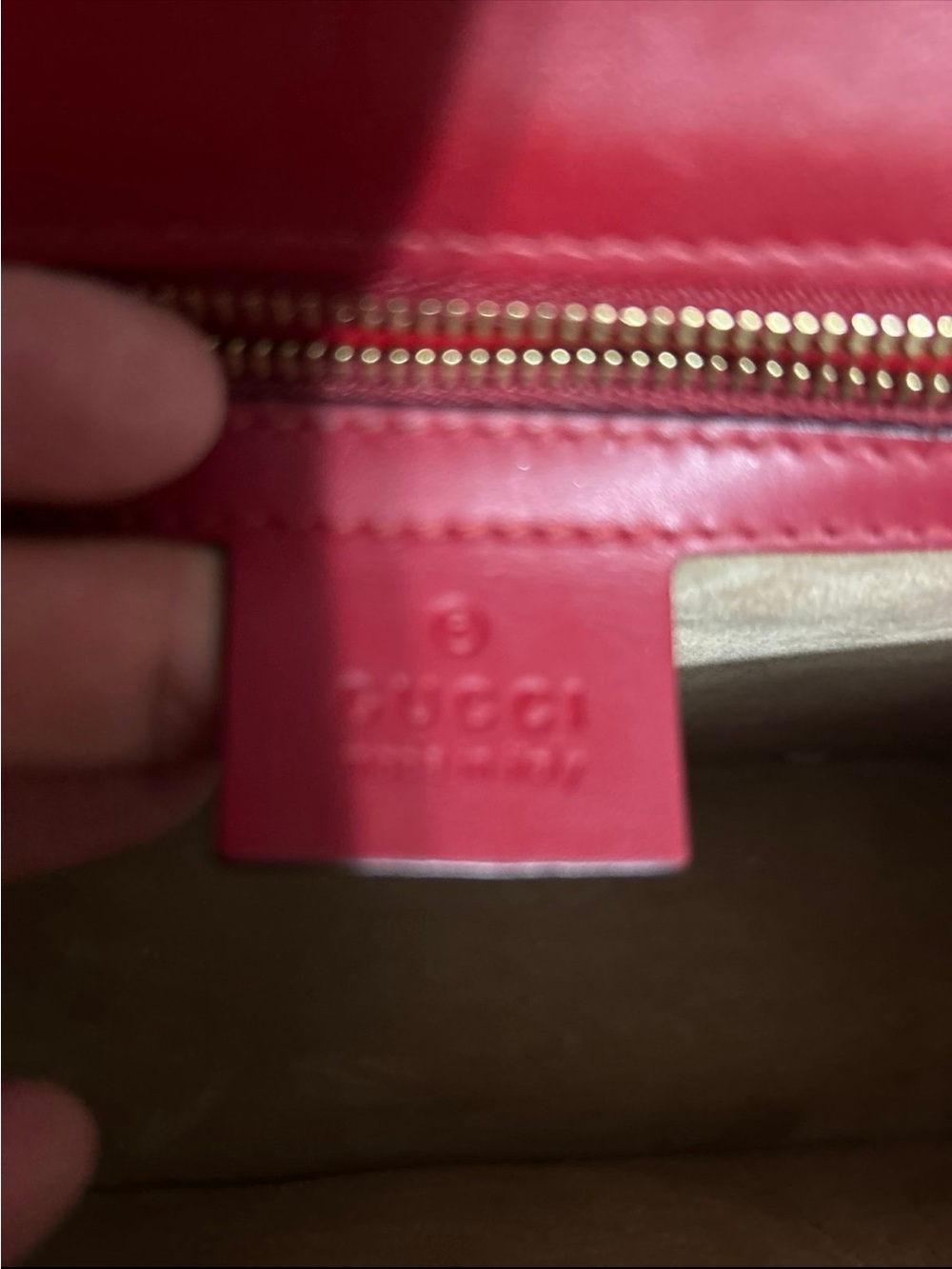 Gucci Red Leather Shoulder Bag with Green-Red Web Strap and Gold Chain - Picture 3 of 8